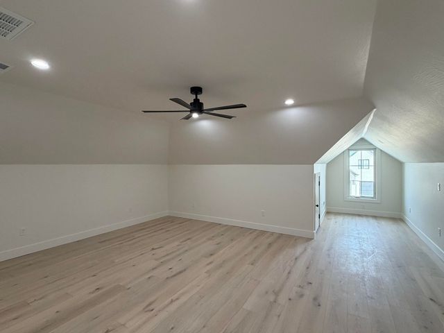 6027 S Holland Avenue, Springfield, MO 65810