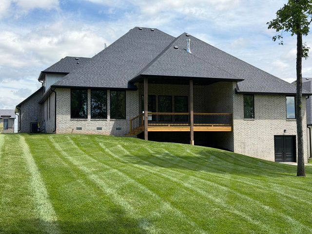 6027 S Holland Avenue, Springfield, MO 65810