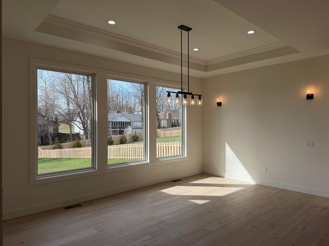 6027 S Holland Avenue, Springfield, MO 65810