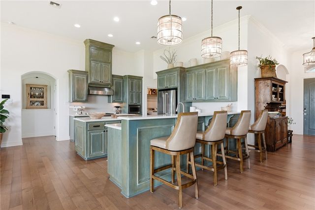 8710 King Ranch Dr, Corpus Christi, TX 78414