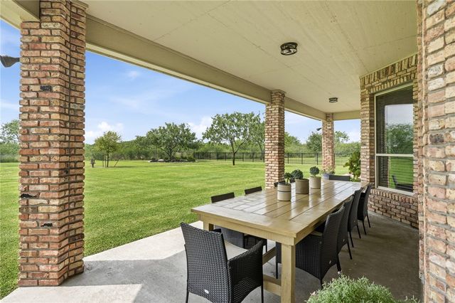 8710 King Ranch Dr, Corpus Christi, TX 78414