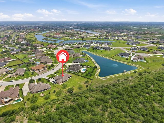 8710 King Ranch Dr, Corpus Christi, TX 78414
