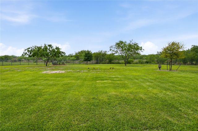 8710 King Ranch Dr, Corpus Christi, TX 78414
