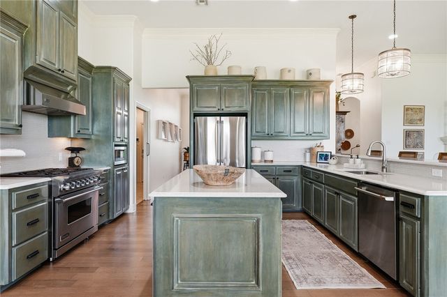8710 King Ranch Dr, Corpus Christi, TX 78414