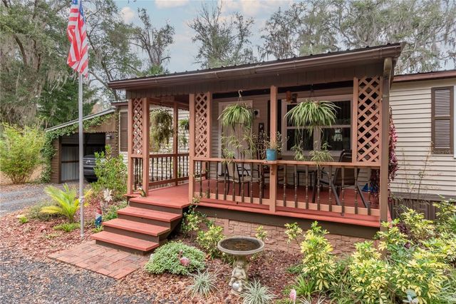 112 MAGNOLIA STREET, Hawthorne, FL 32640