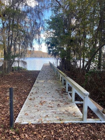 112 MAGNOLIA STREET, Hawthorne, FL 32640