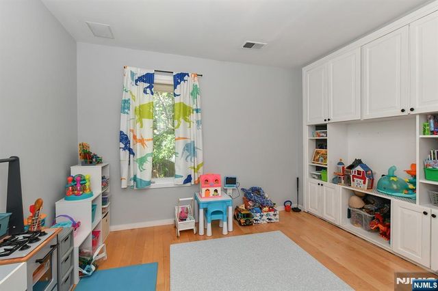 39 Triumph Court B, East Rutherford, NJ 07073