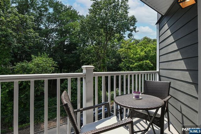 39 Triumph Court B, East Rutherford, NJ 07073