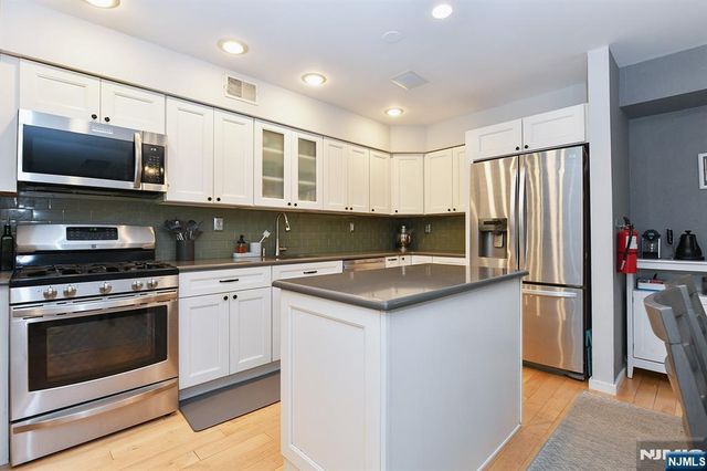 39 Triumph Court B, East Rutherford, NJ 07073
