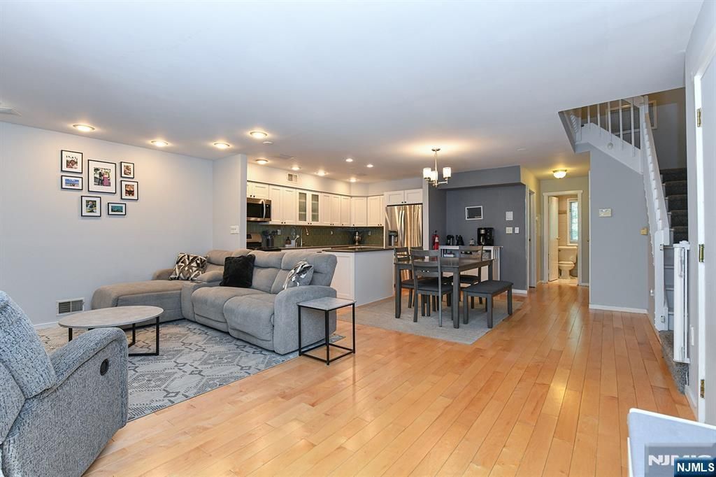 39 Triumph Court B, East Rutherford, NJ 07073