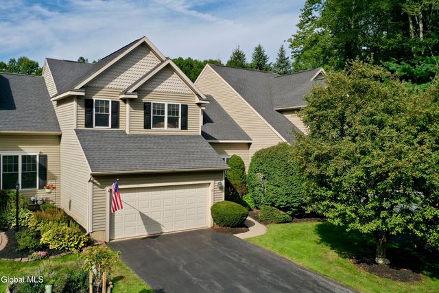 13 Killarney Court, Wilton, NY 12866