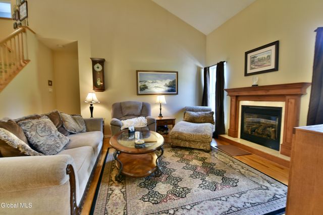 13 Killarney Court, Wilton, NY 12866