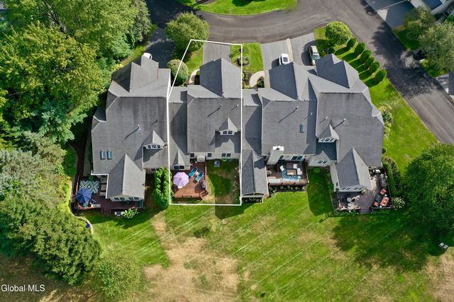 13 Killarney Court, Wilton, NY 12866