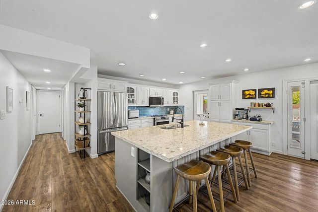 1109 E NICOLET Avenue, Phoenix, AZ 85020