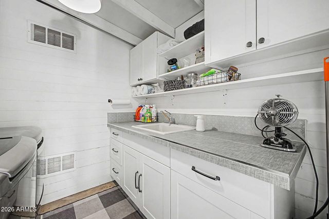 1109 E NICOLET Avenue, Phoenix, AZ 85020