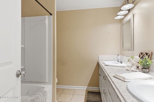 2106 Grand Pointe Avenue, Breaux Bridge, LA 70517