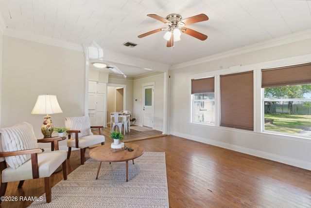 2106 Grand Pointe Avenue, Breaux Bridge, LA 70517