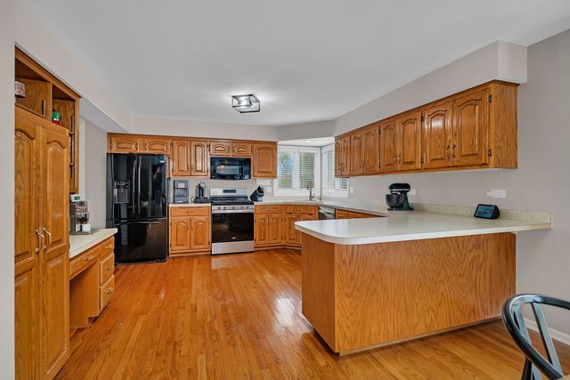 6 W Wend Street, Lemont, IL 60439