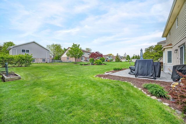 6 W Wend Street, Lemont, IL 60439