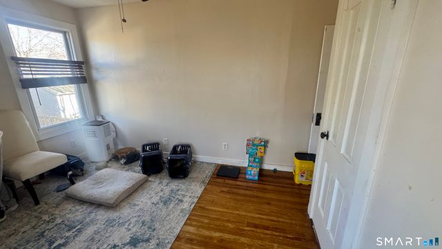 7 Quinebaug Road, Norwich, CT 06360