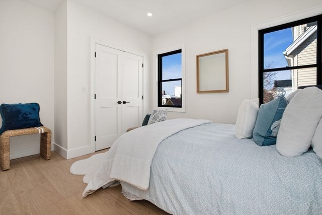 10 Bartlett St 2, Somerville, MA 02145