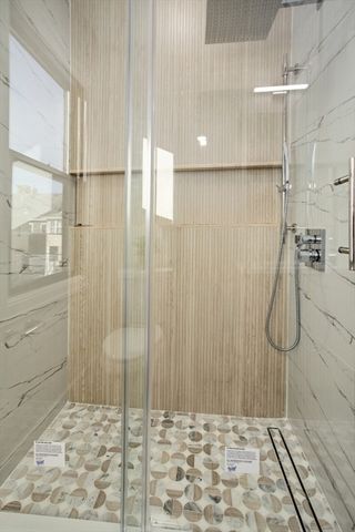 10 Bartlett St 2, Somerville, MA 02145