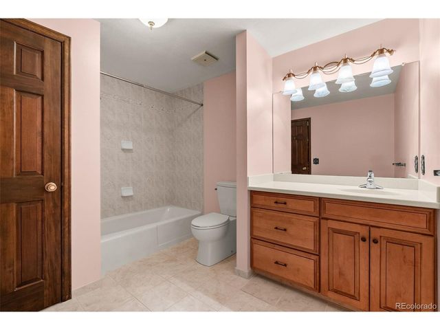 5177 W Lake Pl, Littleton, CO 80123