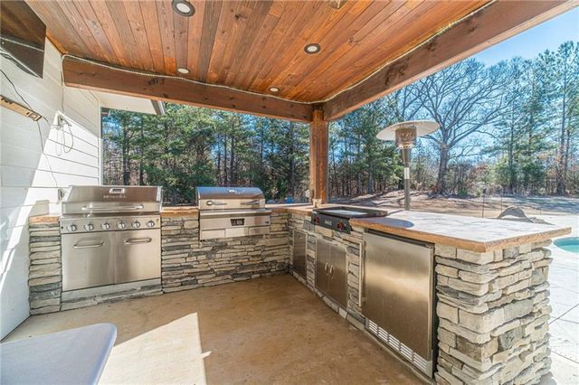 5304 S Apple Valley Road, Jefferson, GA 30549