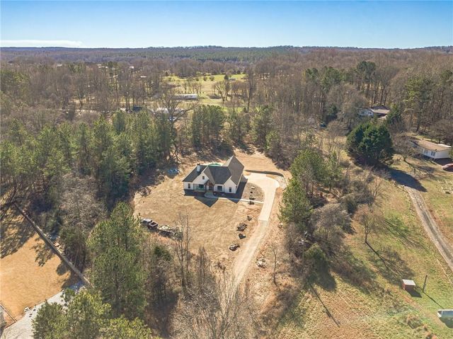 5304 S Apple Valley Road, Jefferson, GA 30549