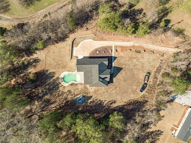 5304 S Apple Valley Road, Jefferson, GA 30549