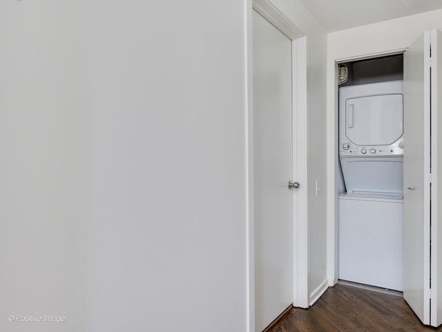 500 S Clinton Street 110, Chicago, IL 60607