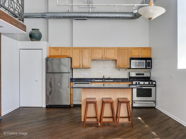 500 S Clinton Street 110, Chicago, IL 60607