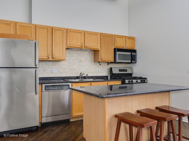 500 S Clinton Street 110, Chicago, IL 60607