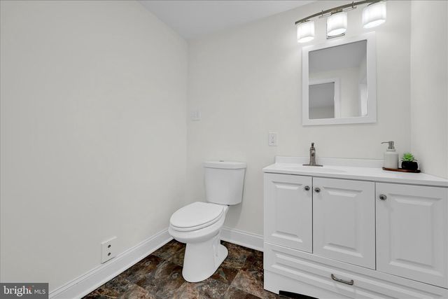 180 N CLINTON ST, Doylestown, PA 18901