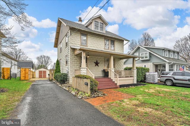 180 N CLINTON ST, Doylestown, PA 18901