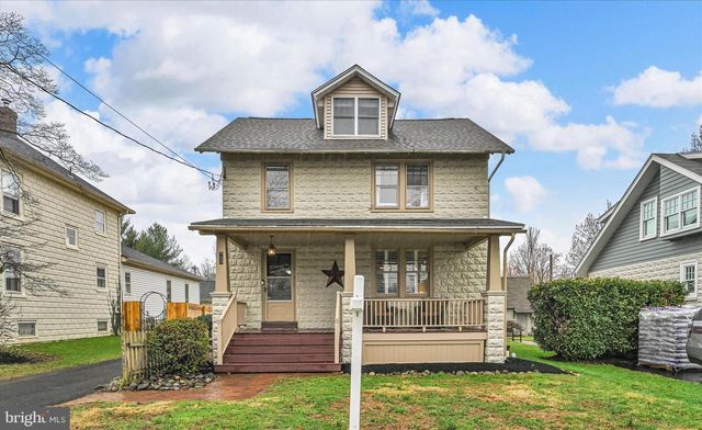 180 N CLINTON ST, Doylestown, PA 18901