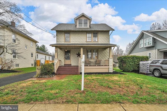 180 N CLINTON ST, Doylestown, PA 18901