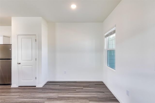 208 Wedemeyer ST, Taylor, TX 76574