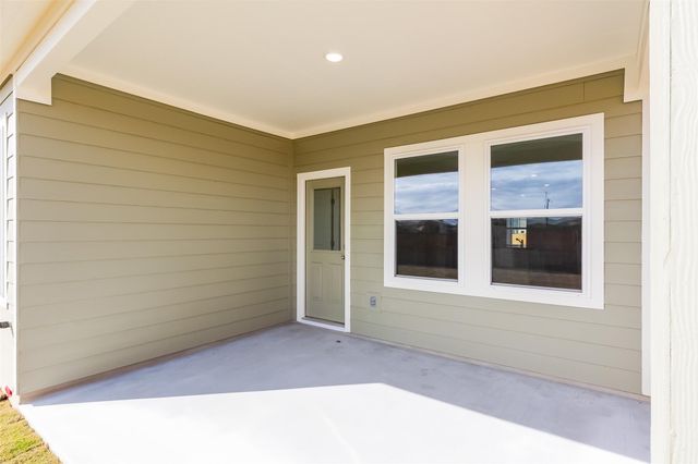 208 Wedemeyer ST, Taylor, TX 76574