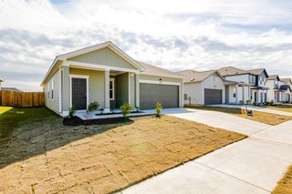 208 Wedemeyer ST, Taylor, TX 76574