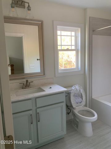 204 N Tamassee Lane, Beaufort, NC 28516