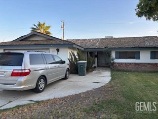 2519 Holladay Avenue, Bakersfield, CA 93313