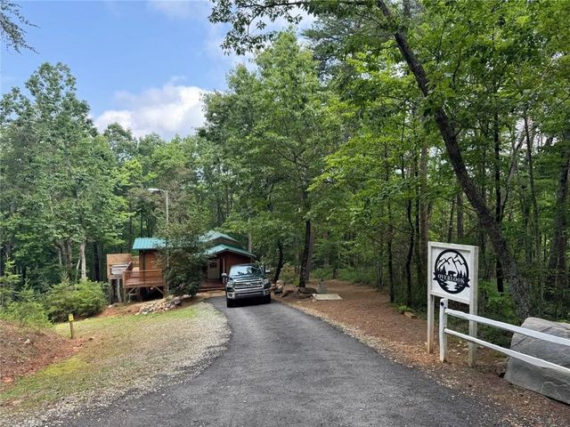 225 Overlook Circle, Clarkesville, GA 30523