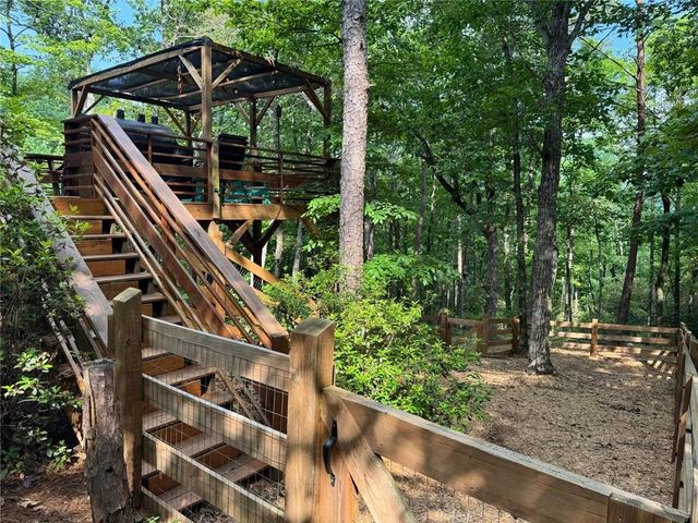 225 Overlook Circle, Clarkesville, GA 30523