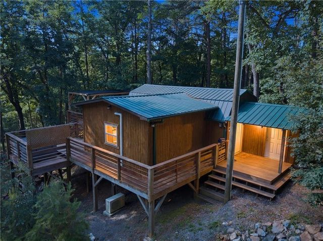 225 Overlook Circle, Clarkesville, GA 30523