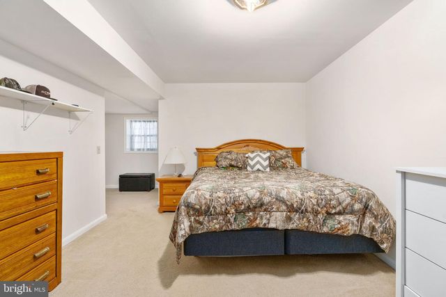 2 PLEASURE CT, Stafford, VA 22556