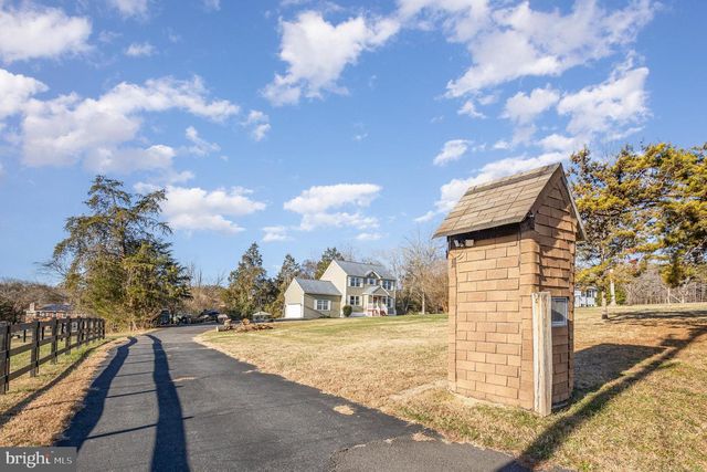 2 PLEASURE CT, Stafford, VA 22556