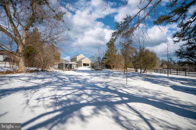 2 PLEASURE CT, Stafford, VA 22556