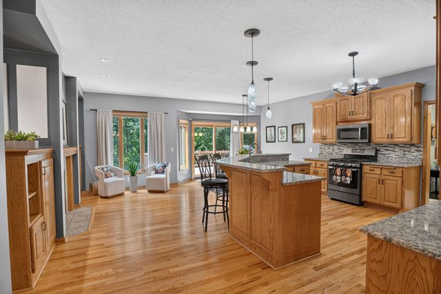 11125 Woods Trail N, Champlin, MN 55316