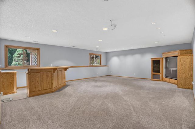 11125 Woods Trail N, Champlin, MN 55316